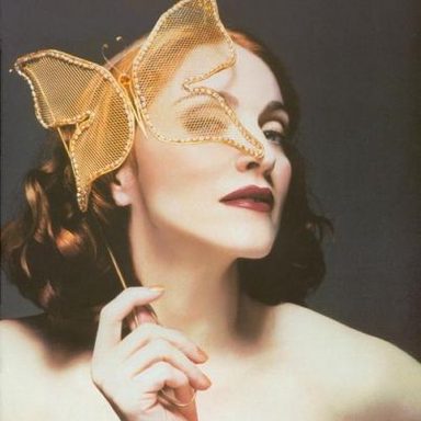 Madonna photo 489