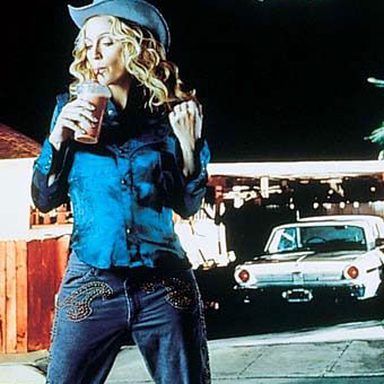 Madonna photo 609