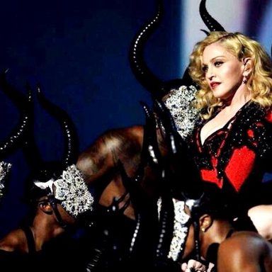 Madonna photo 325