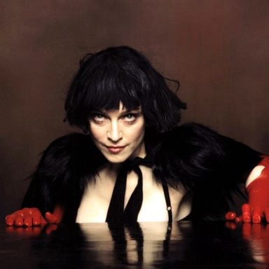 Madonna photo 432