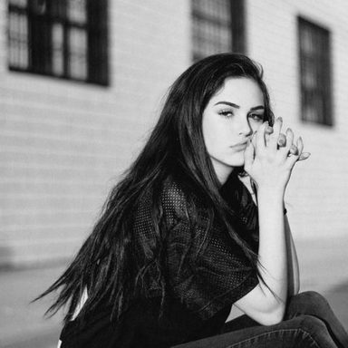 Maggie Lindemann photo 40