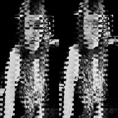 Mallu Magalhães photo 11