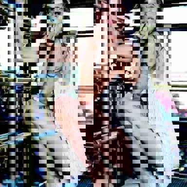 Mallu Magalhães photo 12