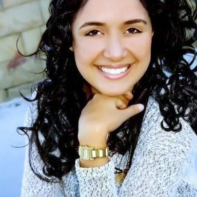 Mayra Carvalho photo 12