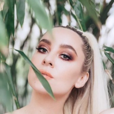 Megan And Liz photo 30