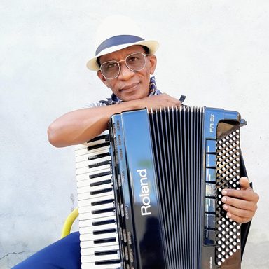 Milton Guerreiro photo 13