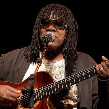 Milton Nascimento photo 10
