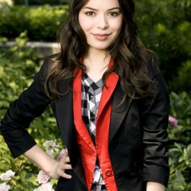 Miranda Cosgrove photo 102