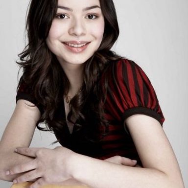 Miranda Cosgrove photo 58