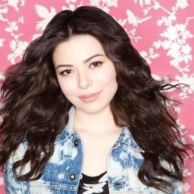 Miranda Cosgrove photo 104