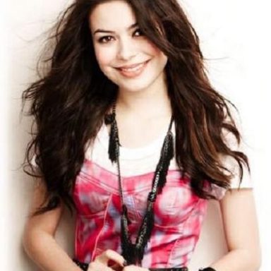 Miranda Cosgrove photo 29