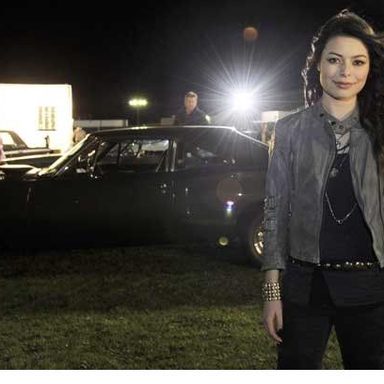 Miranda Cosgrove photo 17