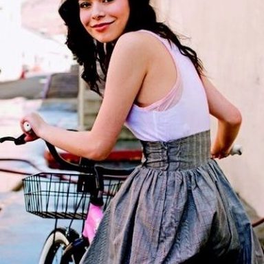 Miranda Cosgrove photo 43