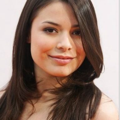 Miranda Cosgrove photo 22