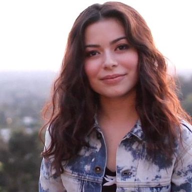 Miranda Cosgrove photo 65