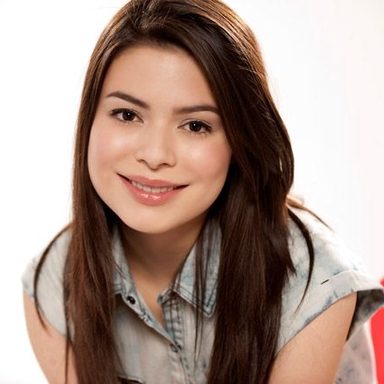 Miranda Cosgrove photo 51