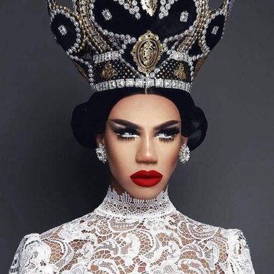 Naomi Smalls