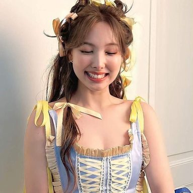 NAYEON photo 68