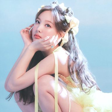 NAYEON photo 45