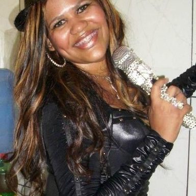 Neilinha a Baianinha do Forró