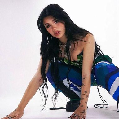 Nessa Barrett photo 39