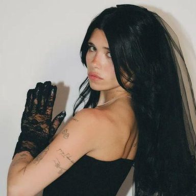 Nessa Barrett photo 24