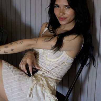 Nessa Barrett photo 18