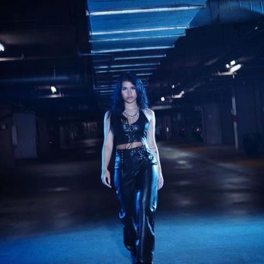 Nessa Barrett photo 32