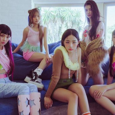 NewJeans photo 123