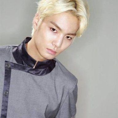 NU'EST photo 93