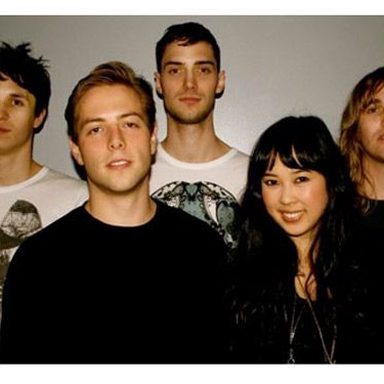 The Naked And Famous photo 10