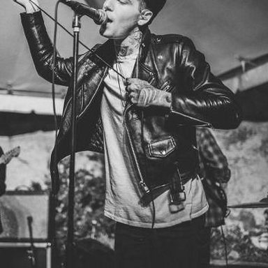 The Neighbourhood photo 15