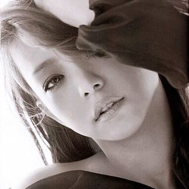 Namie Amuro photo 300