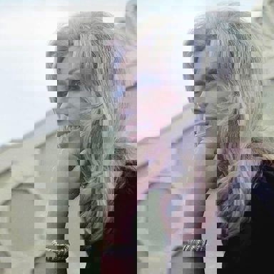 Nancy Sinatra photo 9