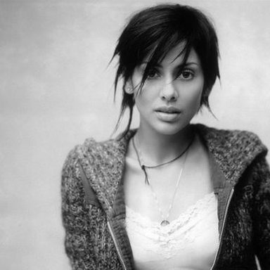 Natalie Imbruglia photo 21