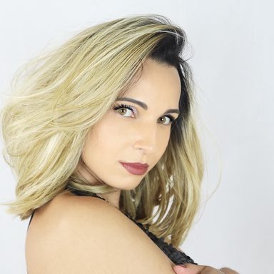 Natasha Leáh photo 14