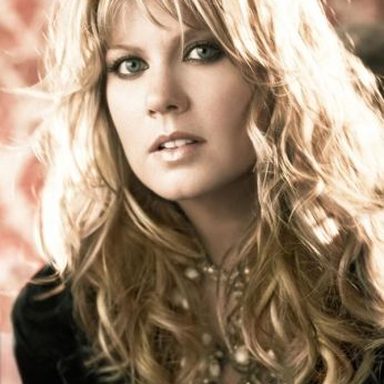 Natalie Grant photo 9