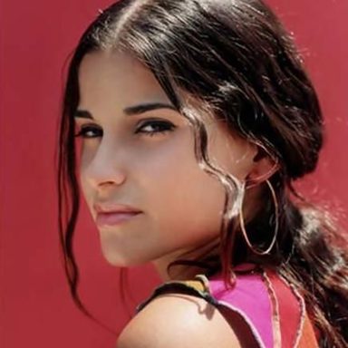 Nelly Furtado photo 30