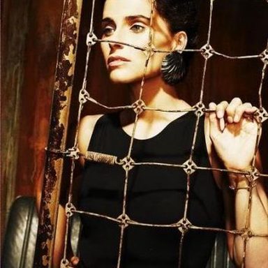 Nelly Furtado photo 28