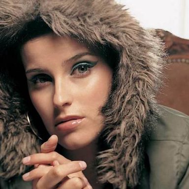 Nelly Furtado photo 34