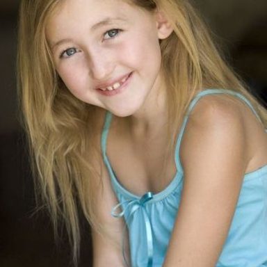 Noah Cyrus photo 38
