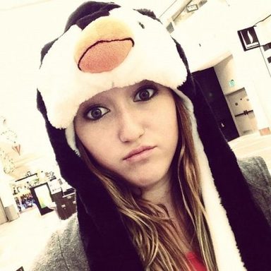 Noah Cyrus photo 32