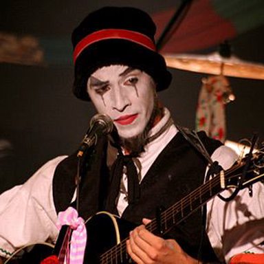 O Teatro Mágico photo 30