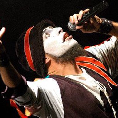 O Teatro Mágico photo 26