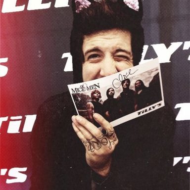 Of Mice & Men photo 32