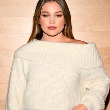 Olivia Holt photo 31