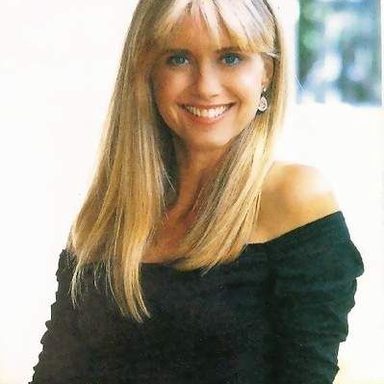 Olivia Newton-John photo 25