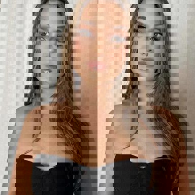 Olivia Holt photo 19