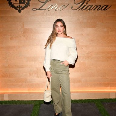 Olivia Holt photo 30