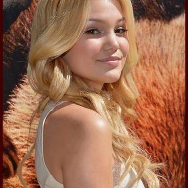 Olivia Holt photo 116